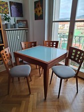 Tavolo in ciliegio Calligaris anno 2001 misura 90x90 allungabile + 4 sedie