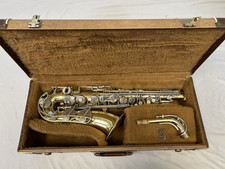 VINTAGE YAMAHA JAPAN YAS-21 ALTO SAXOPHONE  ORIGINAL VINTAGE CASE