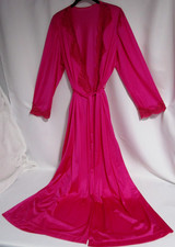 OLGA VINTAGE 94270 NYLON WRAP PEIGNOIR LONG SLEEVES HOT MAGENTA SZ. M