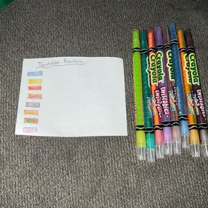 Rare  Vintage Y2K Crayola Twistables RAINBOW Crayons Loose