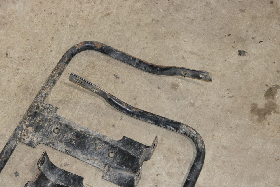 2009 Arctic Cat 550 4x4 Automatic Left Right Footwell Support Brackets Mounts - Image 2 of 4