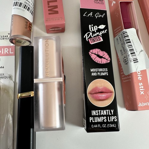 Lote de maquillaje de labios (lápiz labial, brillo de labios, relleno de labios) Covergirl Revolution L. A. Niña - Imagen 3 de 9