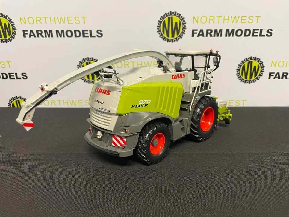 MARGE MODELS 00 0267 178 0 1:32 SCALE CLAAS JAGUAR 970 WITH PU300 GRASS HEADER - Image 4 of 4