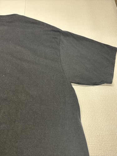 Motley Crue Live in Concert T-Shirt Rock Band on Port and Company Tag - Picture 17 of 20