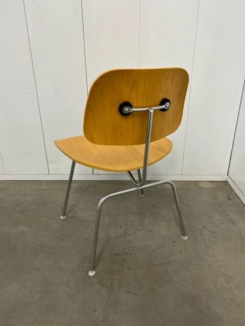 复古 Eames 餐椅 DCM 模制胶合板 Herman Miller — 第 2/3 张图片