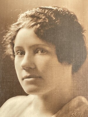 IF Photograph 1920-30's Close Up POV Pretty Woman Lovely Portrait 