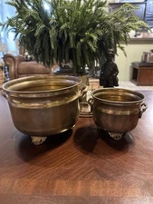 Set Of VTG Brass Pot Cauldron With Handles Footed Decorative