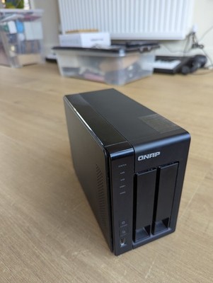QNAP TS-219P II 2-Bay NAS Netzwerkspeicher ohne HDD mit Netzteil