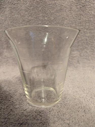 Vintage Federal 1 Cup Measuring Cup