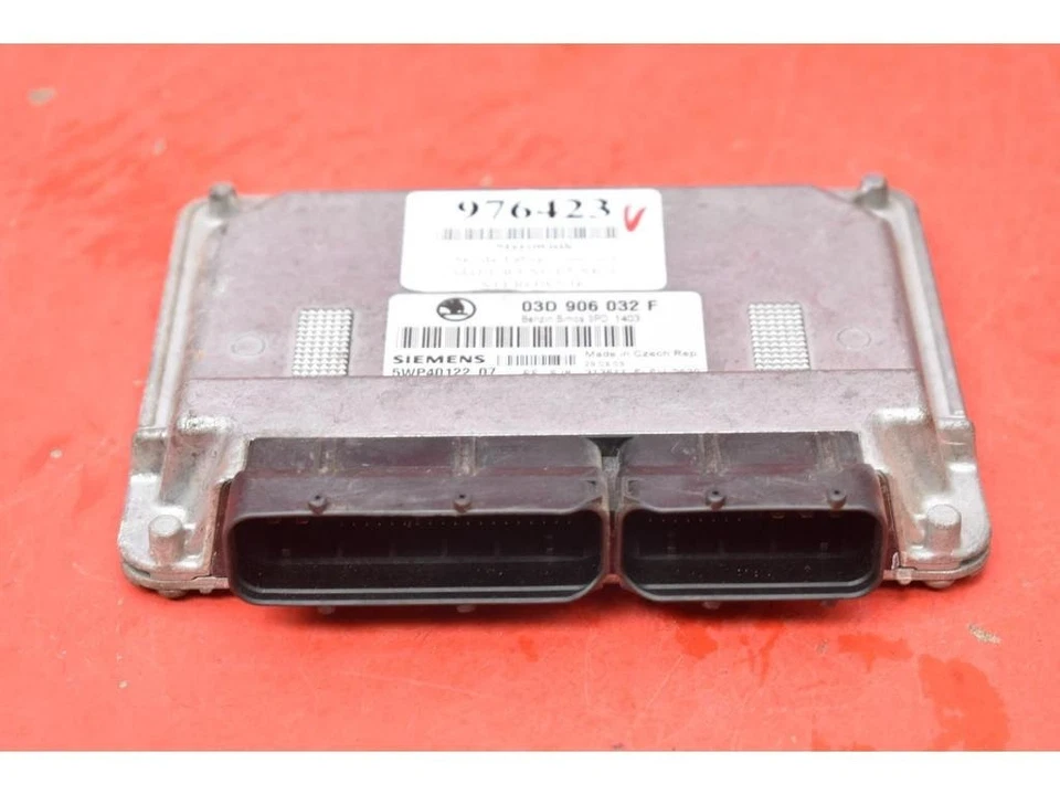 Centralina motore Skoda Fabia I Praktik 6Y5 03D906032F 2003 30450793 - Immagine 3 di 4