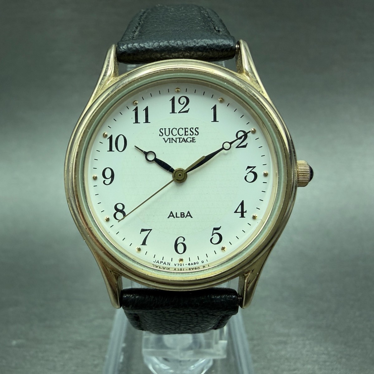 Seiko Alba Success Watch Men 30mm White Dial Gold Tone V701-6A50