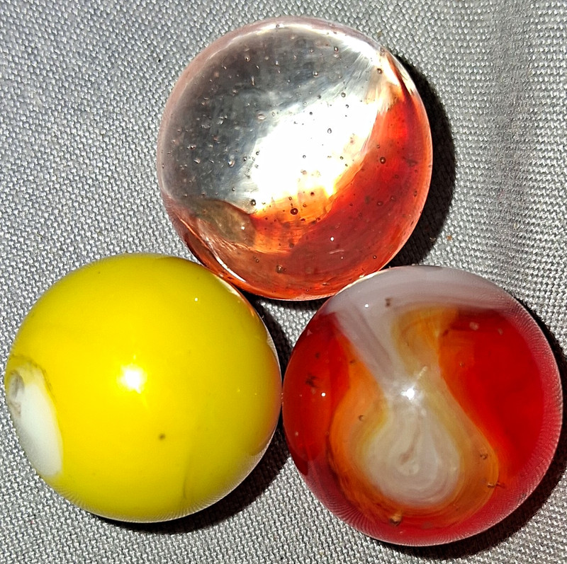 Lot of 3  Good To Near Mint  5/8 Amnish Auction Find Old Colorful