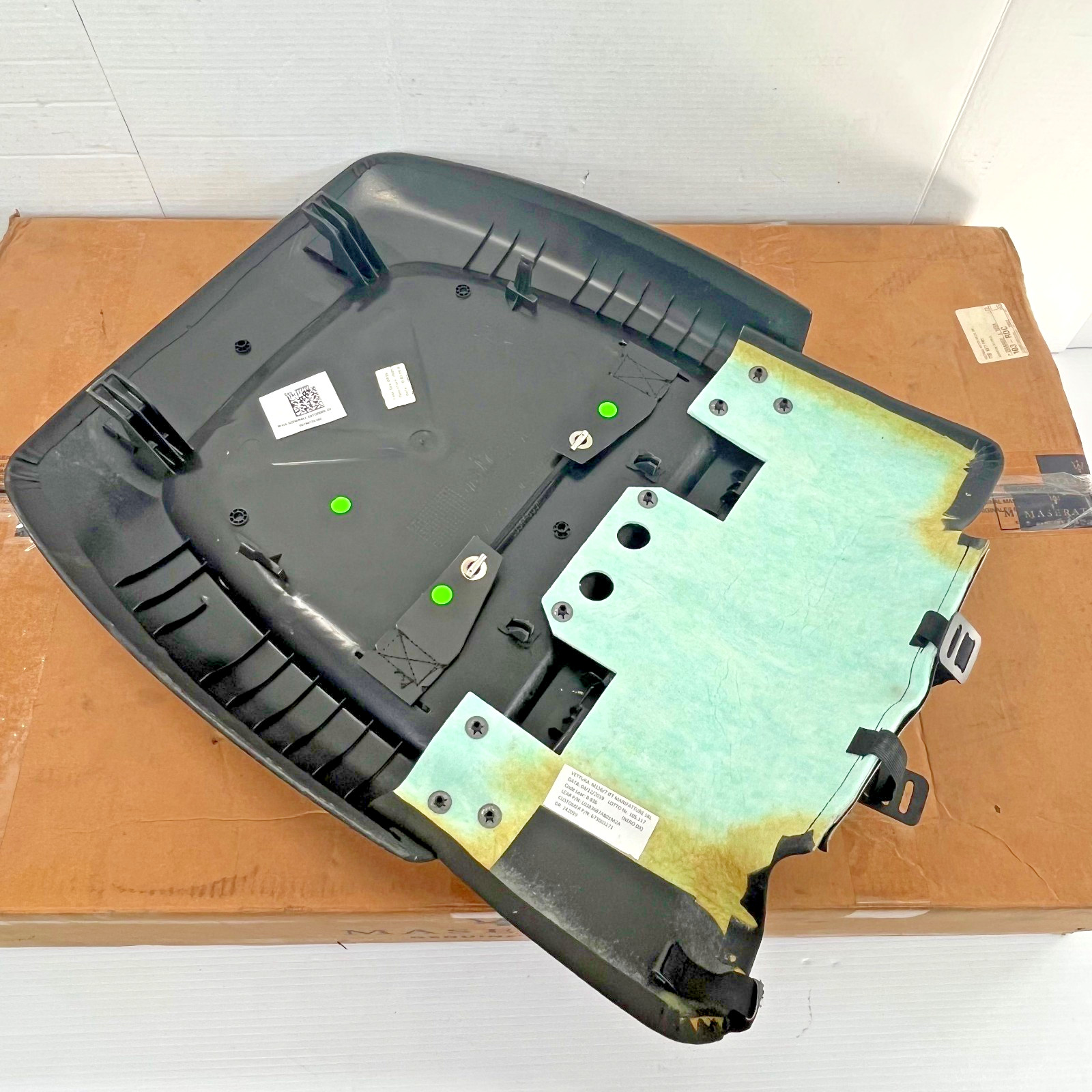 NEW 2013 - 2016 MASERATI QUATTROPORTE RIGHT SEAT BACK PANEL BLACK 673000459 OEM