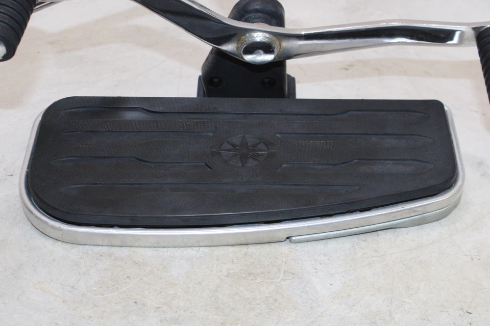 01-03 YAMAHA ROAD STAR XV1600A 原始设备制造商 左脚休息 带变速器 PEGS — 第 4/4 张图片