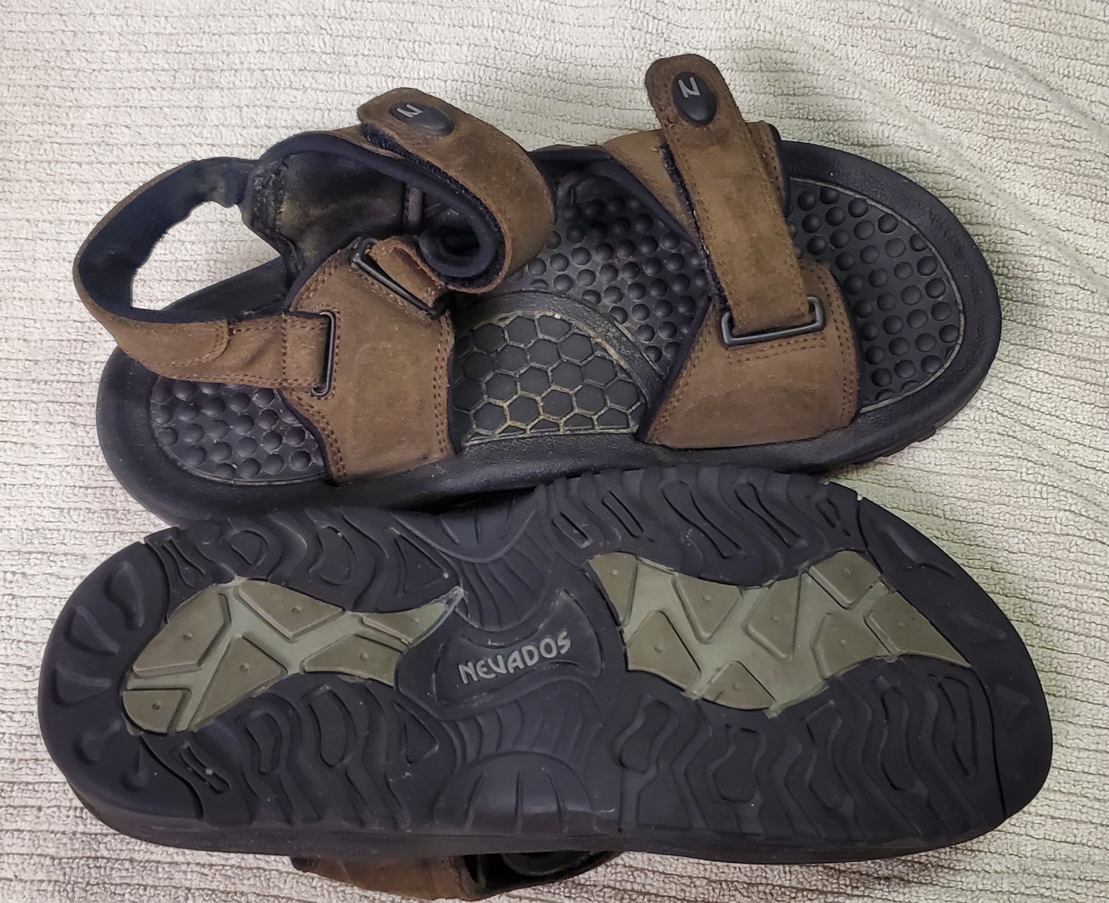 Nevados Men's Brown River Sandals Size 9 - Sports, Outdoor Water, Hiking