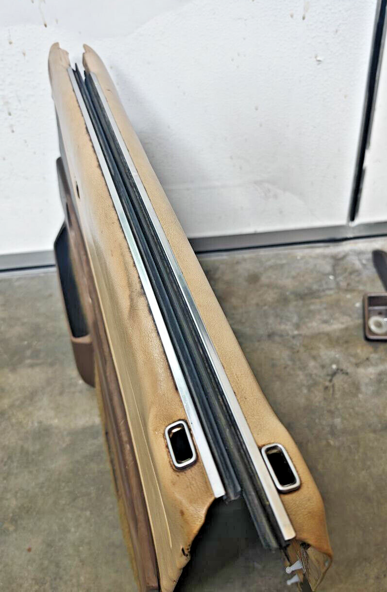 Toyota Corolla KE70 Sedan Door trim Front Door LH and RH side used