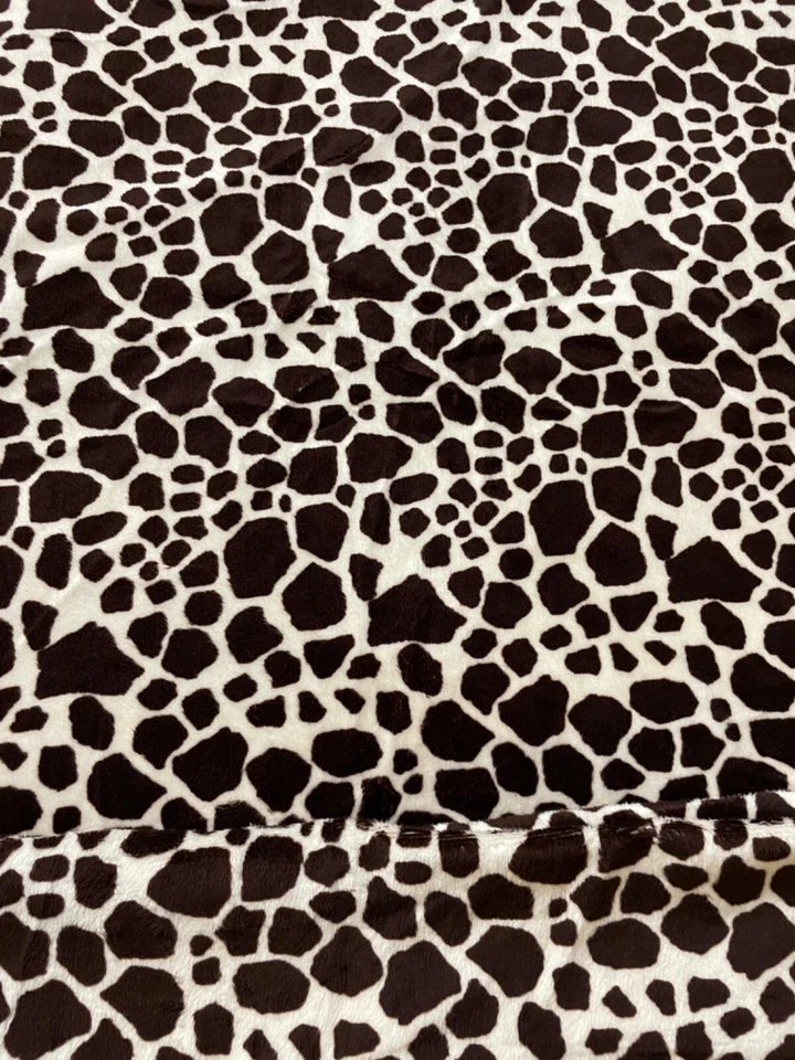 Fabric Lot 3 Yds 11 Ins 56 W Animal Print Jaguar Minky Plush Fleece - Image 2 of 4