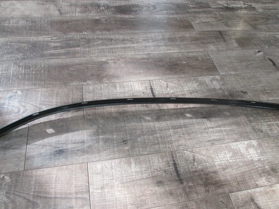 Maserati 4200 cupé - moldura de techo derecho P/N 386100110 Foto 4 de 4