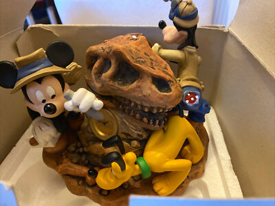 Disney Animal Kingdom Big Dig In The Boneyard Dinosaurier Mickey Mouse Goofy Uhr