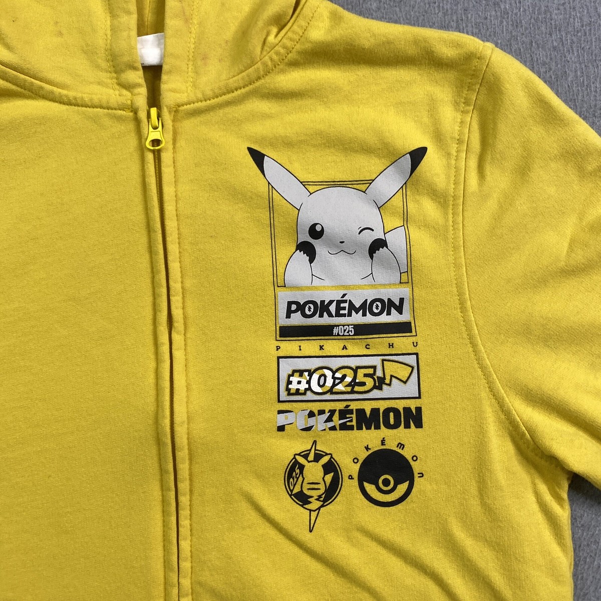 Official Pikachu Hoodie Youth 2XL Full Zip Sweatshirt 2023 Pokemon