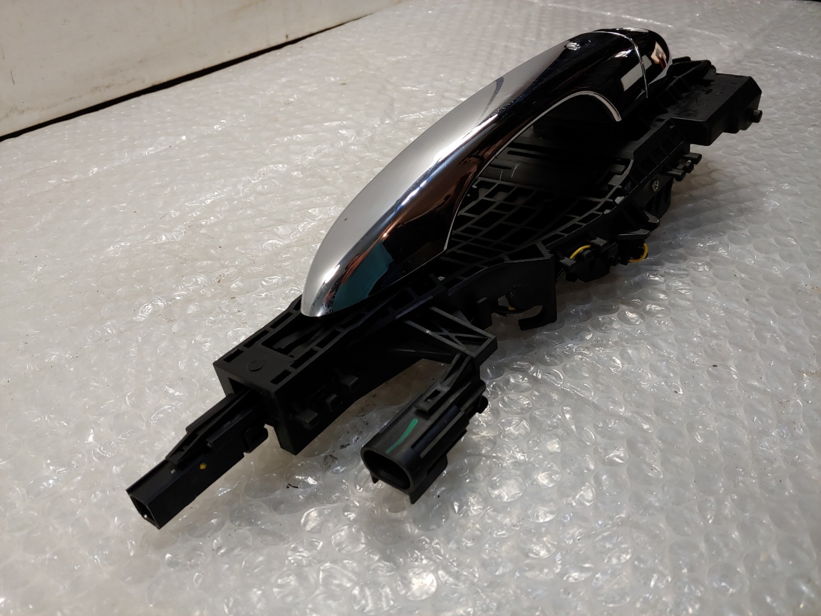 Maserati Ghibli 2017-2020 Front Door framework P/N 68194121AC