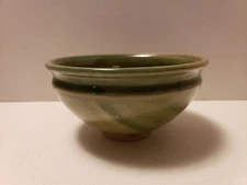 JUGTOWN WARE Pottery Bowl 2005 NC Studio Art Pottery Green Glaze Vernon Owens