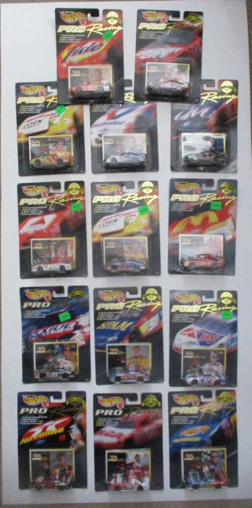 1997 Hot Wheels Short Track NASCAR Pro Racing 14-Piece Set with Irvin Elliott Labonte
