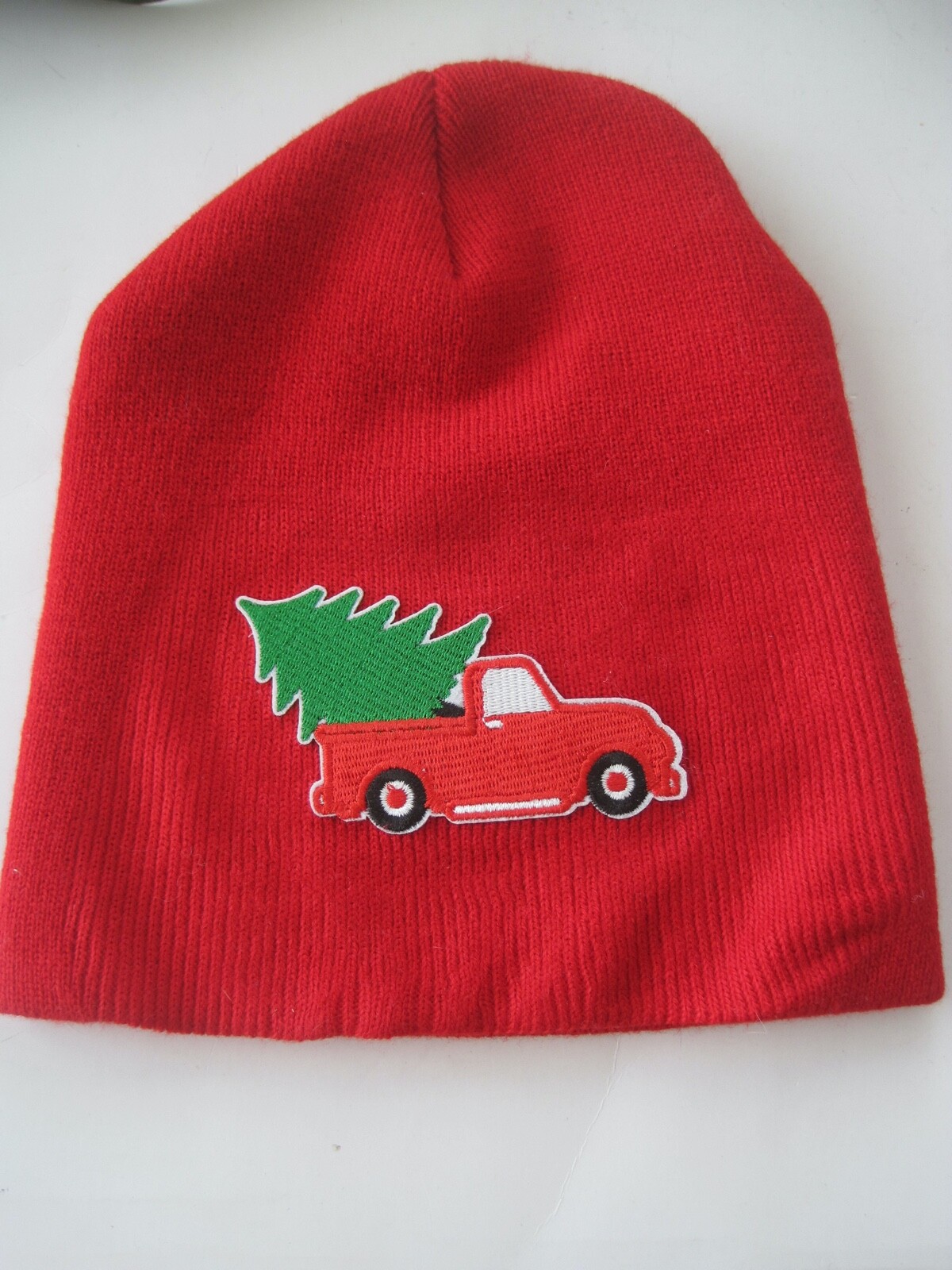 Red Snow Hat W/ Tree In Back Of Truck Gelante One Size AU 