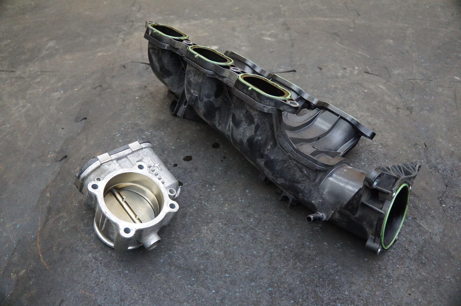 3.0l V6 Engine Intake Manifold Throttle Body 286862 279575 Maserati Ghibli 14-17