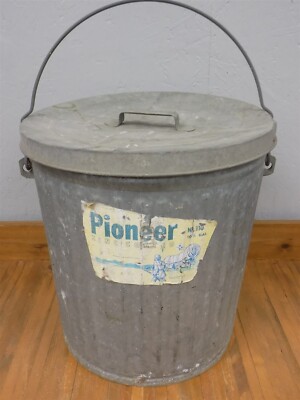 Vintage Galvanized Metal Pioneer Garbage Trash Can with Lid 