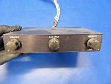 Davtron Intercom P/N M202 (0518-106)