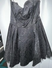 Women’s Black Floral Lace Strapless Fit & Flare Sleeveless Short Dress