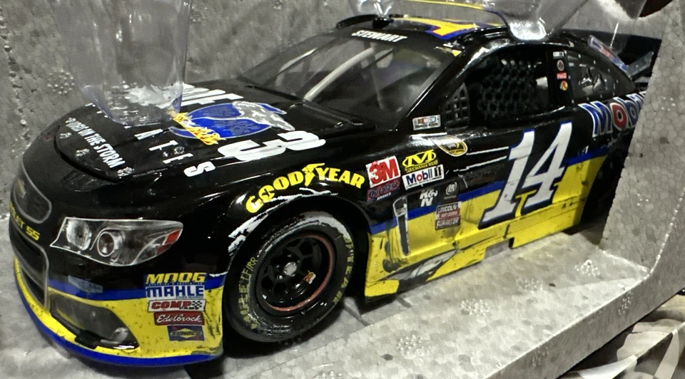 Tony Stewart Code 3 Associates Sonoma 2016 versión ganadora de carrera 1/24 acción NASCAR Foto 2 de 4