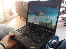Thinkpad T61 1,80 GHz Core 2 Duo 4 GB RAM 120 GB SSD 15,4 pollici schermo - Linux!!