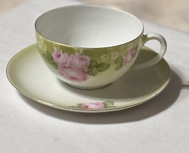 Antiguo juego de tazas y platillos de porcelana pintados a mano RIS Alemania verde con flores rosas Foto 4 de 4