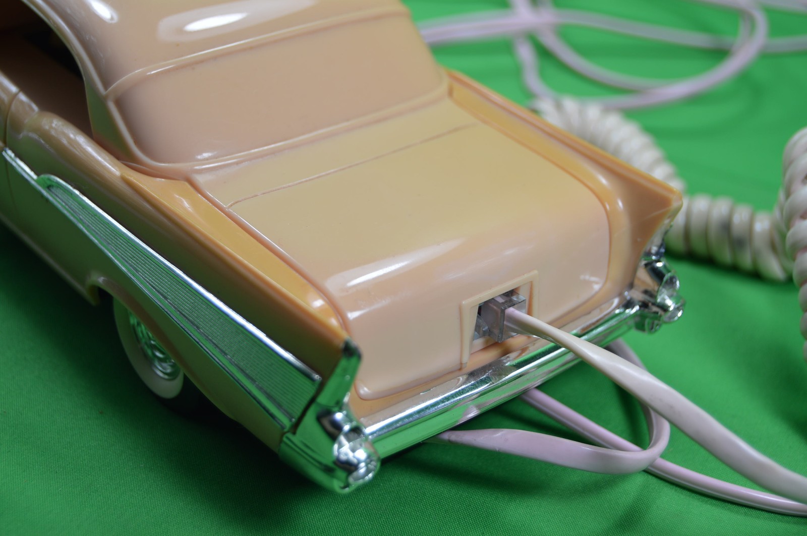 '57 Chevy Touch Tone Phone Telemania Works Great,Honks Horn For Ringer