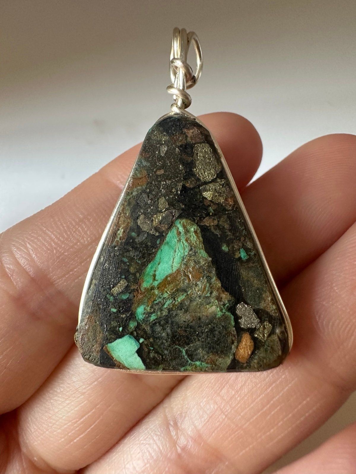 Handmade triangle shape gemstone pendant - image 4