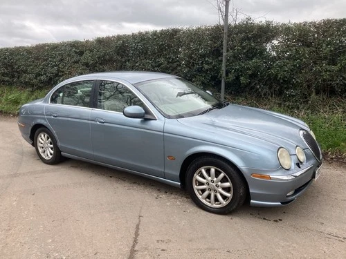 s Type Jag 2.5v6 - Picture 2 of 9