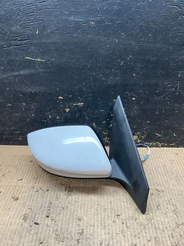 2013 to 2019 Nissan Sentra Right Passenger Side Door Mirror OEM  T9815 DG