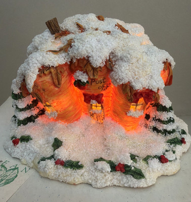 Charming Tails ''Carrot Post Office'' Lighted -Original Box -Item 87/583-Silvestri