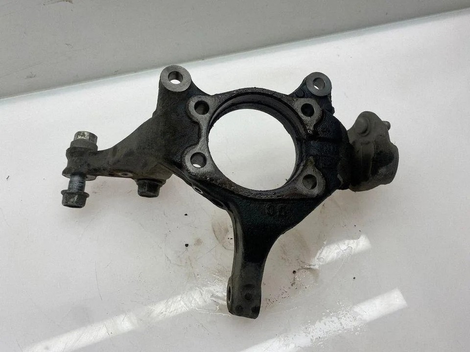 TOYOTA PRIUS PLUS W4 Front Right Wheel Hub 1.80 Petrol / electricity ...