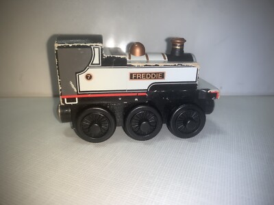 Thomas Wooden Railway Fearless Freddie Tank Engine Train & Friends 2003 - GUC