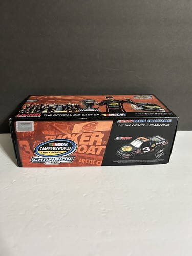 Austin Dillon 2011 #3 Bass Pro Champion 1/24 Autographed Truck - Picture 7 of 10