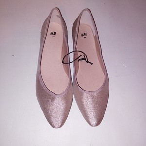 h&m ladies flat shoes