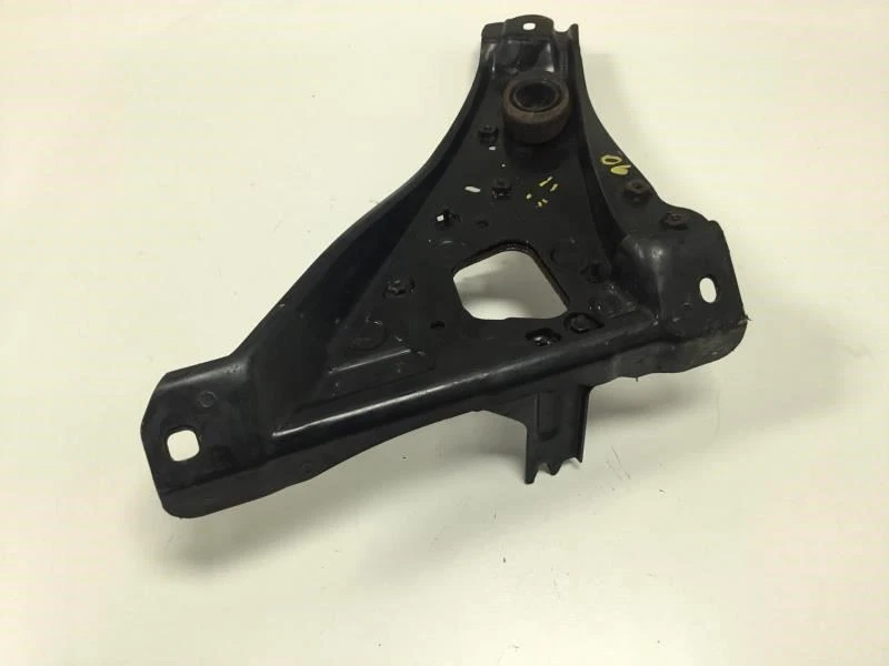 2007 TOYOTA PRIUS ABS PUMP MODULE MOUNT  BRACKET OEM+ - Image 4 of 4