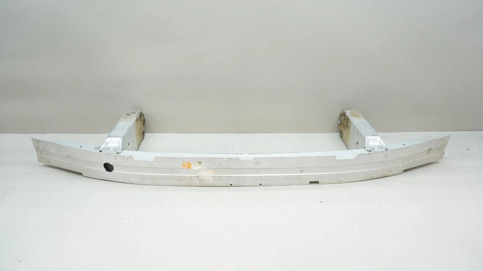 Barra de impacto de refuerzo para parachoques delantero BMW 528I 535I 2011-2015 OEM 101190-26GE Foto 4 de 4