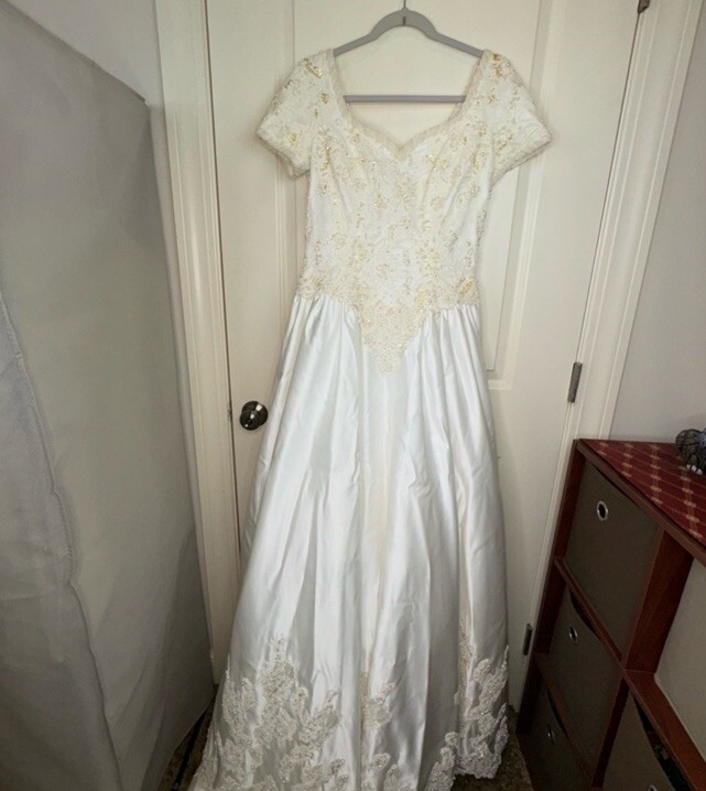 Picture 2 of 12