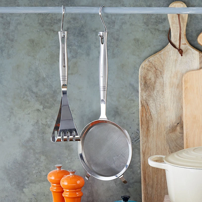 Colador de malla Le Creuset Revolution® Foto 3 de 4