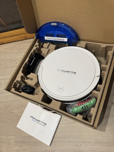 Robot Aspirador Fregasuelos Rowenta RR7347 - Wi-Fi, App, HEPA, 2H, Blanco