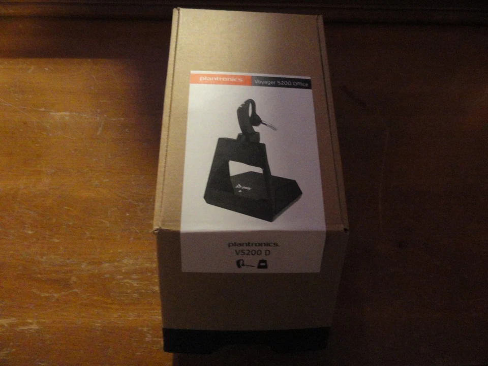 Plantronics Voyager 5200 Office Headset Combo Unit -V5200D -New in Box - Image 4 of 4